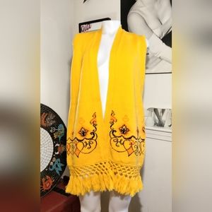 1960s/1970s Cift Geyik yellow embroidered Turkish folk art knit sweater topper.
